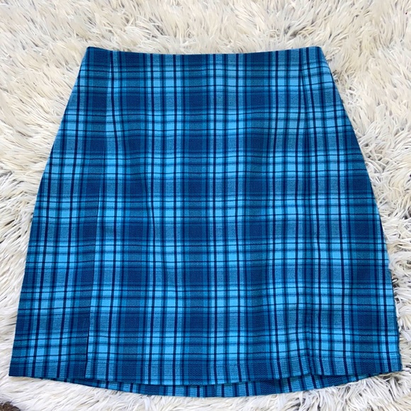 Brandy Melville Dresses & Skirts - Brandy Melville Cara skirt